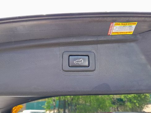 Used 2019 Subaru Outback 2.5i Limited AWD/4WD image 35