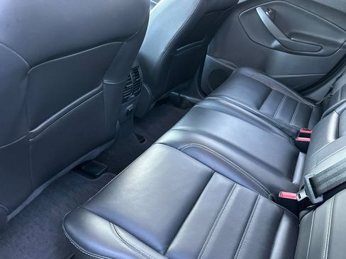 Used 2018 Ford Escape SEL image 11