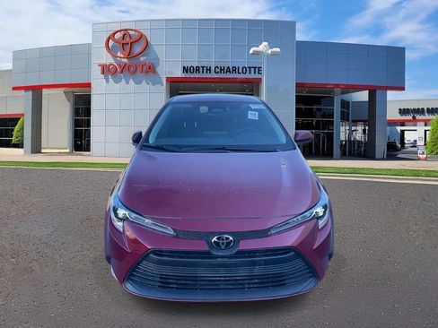 Used 2025 Toyota Corolla LE image 4