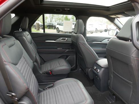 New 2026 Ford Explorer ST-Line w/ ST-Line Street Pack AWD/4WD image 13