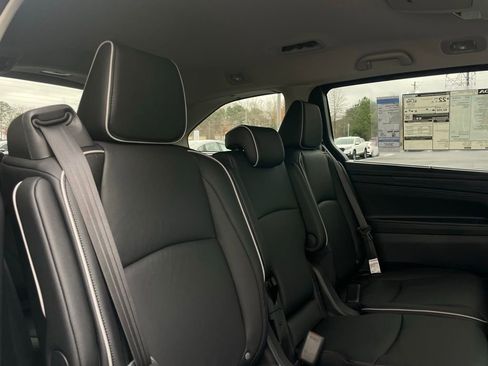 New 2026 Honda Odyssey Touring image 33
