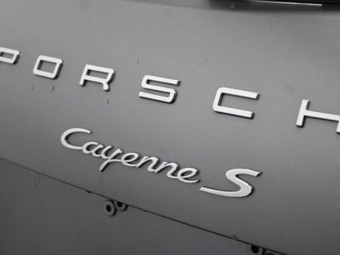 Used 2015 Porsche Cayenne S AWD/4WD image 35