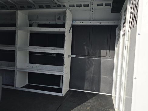Used 2022 RAM ProMaster 2500 w/ Convenience Group FWD image 10