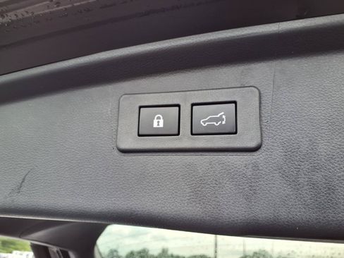 Used 2025 Subaru Outback Limited AWD/4WD image 33