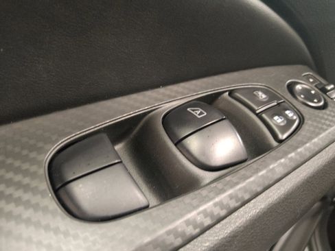 Used 2024 Nissan Altima 2.5 SV w/ SV Premium Package FWD image 27
