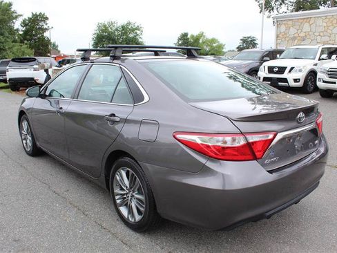 Used 2016 Toyota Camry SE FWD image 5