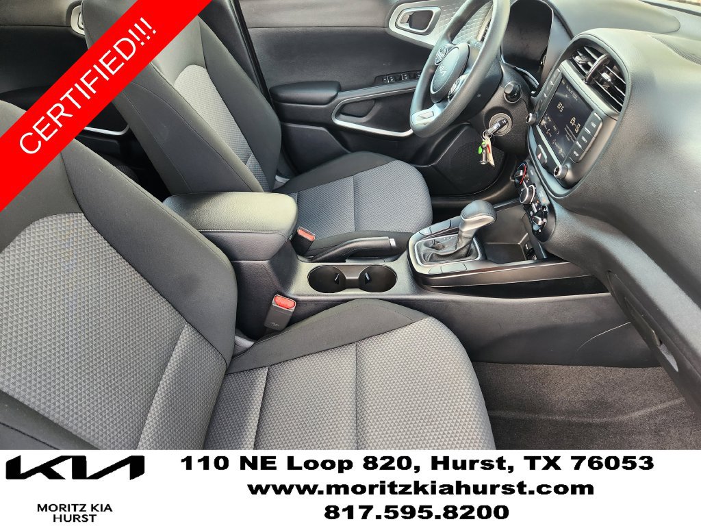 Certified 2025 Kia Soul LX w/ LX Technology Package FWD image 19