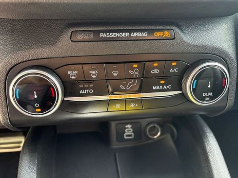 Used 2024 Ford Escape ST-Line w/ Equipment Group 301A FWD image 25