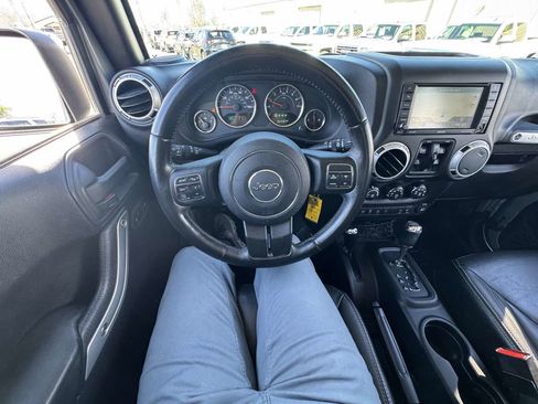 Used 2016 Jeep Wrangler Unlimited Sahara w/ Connectivity Group image 30