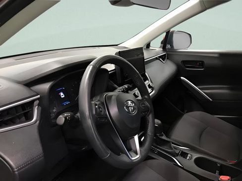 Certified 2024 Toyota Corolla Cross LE AWD/4WD image 15