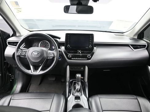 Used 2022 Toyota Corolla Cross LE FWD image 16