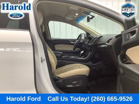 Used 2017 Ford Edge SEL w/ Equipment Group 201A AWD/4WD image 12