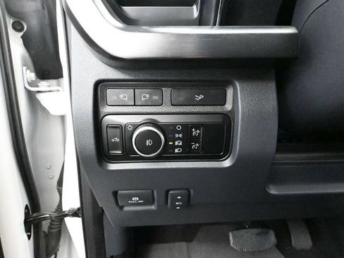 Used 2023 Ford F250 Lariat w/ Lariat Ultimate Package AWD/4WD image 33