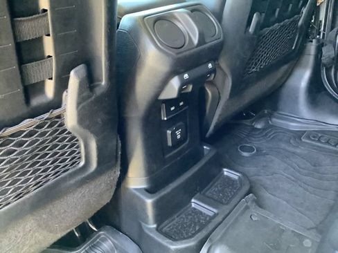 Used 2021 Jeep Wrangler Unlimited Rubicon AWD/4WD image 27