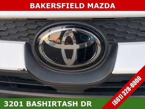 Used 2023 Toyota Corolla LE image 9