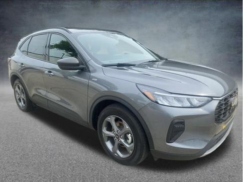 Used 2025 Ford Escape ST-Line FWD image 9