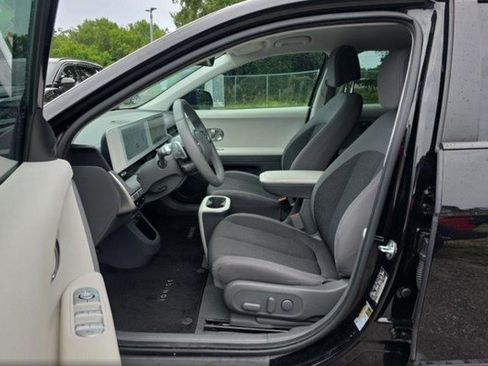 Used 2024 Hyundai Ioniq 5 SEL RWD image 6