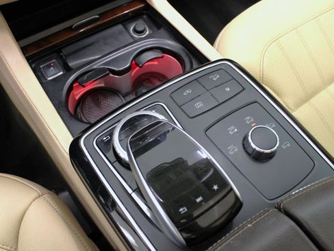 Used 2019 Mercedes-Benz GLS 450 4MATIC image 72