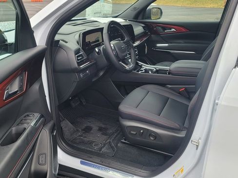 New 2026 Chevrolet Traverse Z71 w/ Enhanced Driving Package image 18