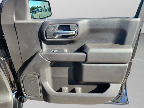 Used 2022 Chevrolet Silverado 1500 Custom image 30