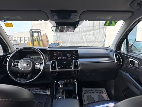 Certified 2021 Kia Sorento S image 25
