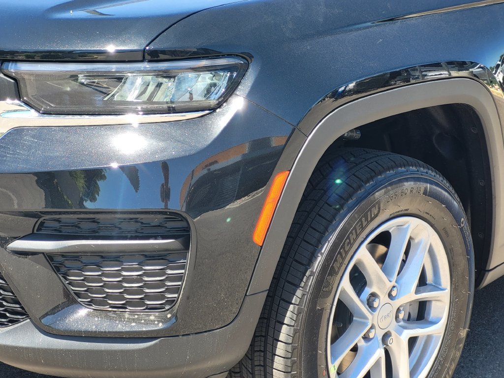 New 2026 Jeep Grand Cherokee Laredo X AWD/4WD image 8