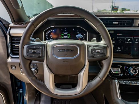 Used 2025 GMC Sierra 1500 Denali w/ Denali Reserve Package AWD/4WD image 19