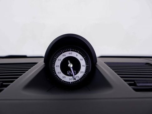 Used 2024 Porsche 911 Targa 4S image 15