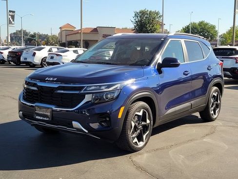 Certified 2024 Kia Seltos EX FWD image 10