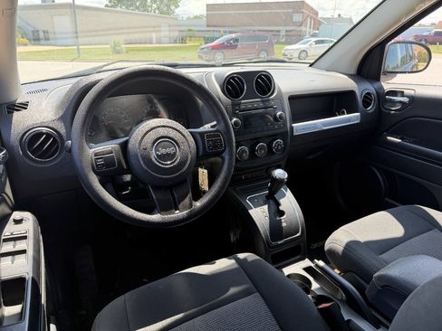 Used 2014 Jeep Compass Sport w/ Power Value Group AWD/4WD image 9