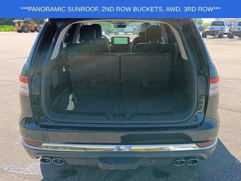 Used 2025 Lincoln Aviator AWD image 28