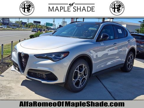 New 2025 Alfa Romeo Stelvio Sprint w/ Convenience Package image 1