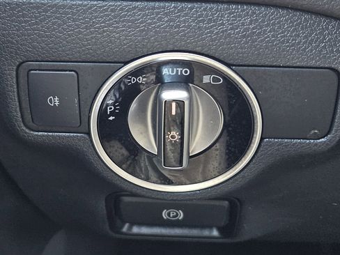 Used 2019 Mercedes-Benz CLA 250 4MATIC image 23