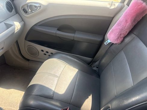 Used 2008 Chrysler PT Cruiser Limited FWD image 14