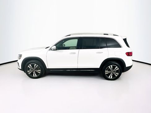 Certified 2025 Mercedes-Benz GLB 250 4MATIC image 4