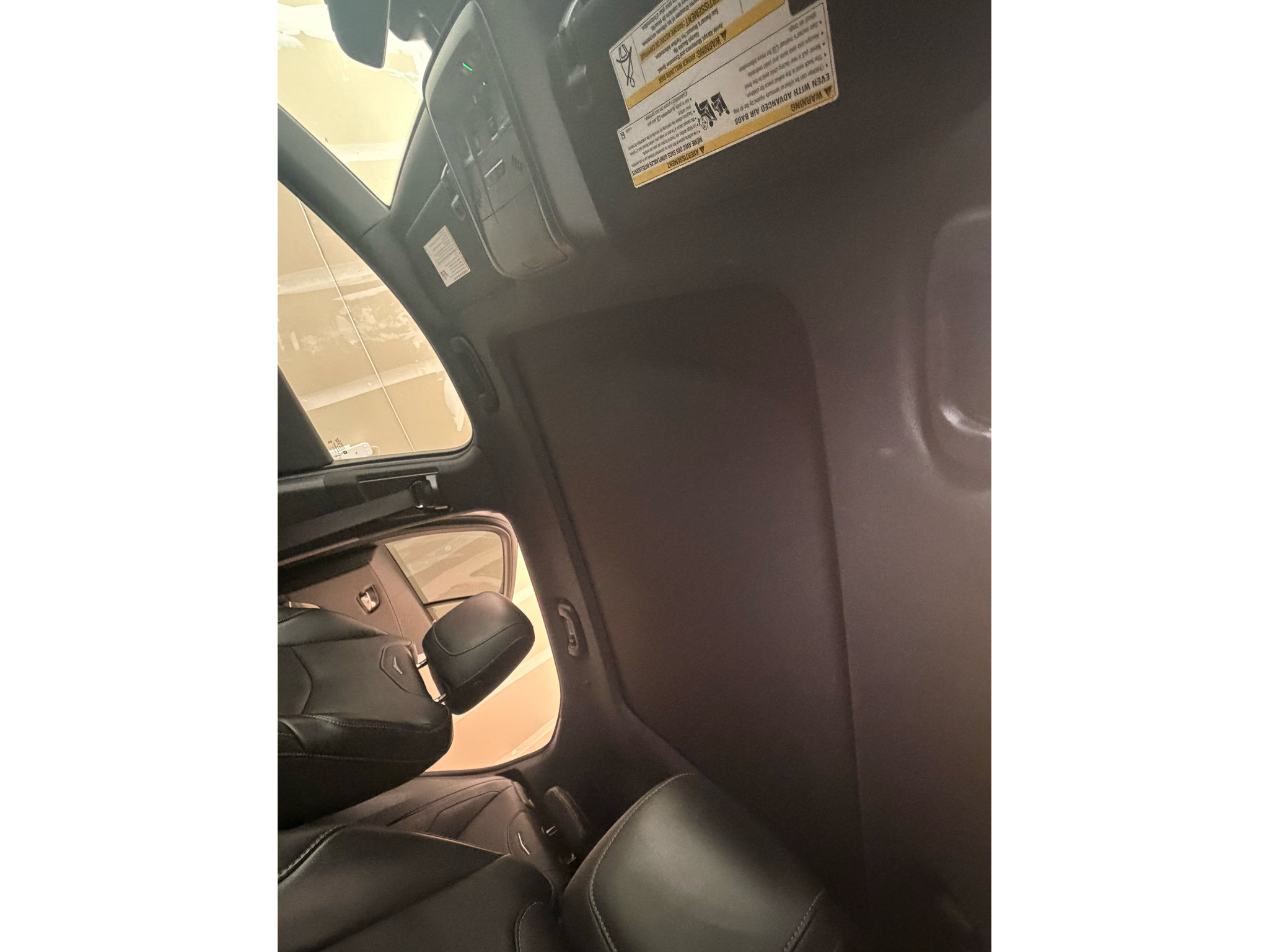 Used 2022 Cadillac XT4 Premium Luxury w/ Enhanced Visibility Package AWD/4WD image 3