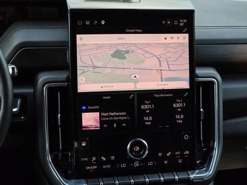 Used 2025 GMC Yukon Denali AWD/4WD image 17