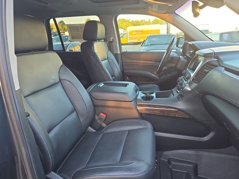 Used 2019 Chevrolet Tahoe LT AWD/4WD image 10