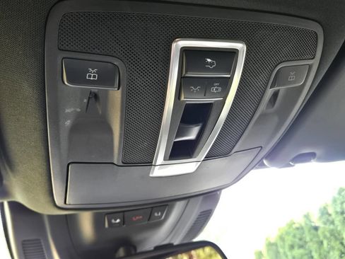 Used 2017 Mercedes-Benz GLS 450 4MATIC image 27