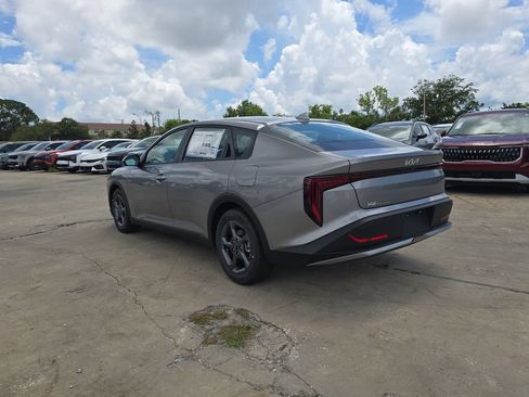 New 2026 Kia K4 FWD image 6
