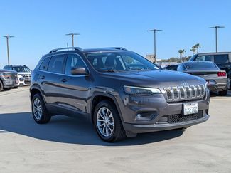 Used 2019 Jeep Cherokee Latitude Plus video 3