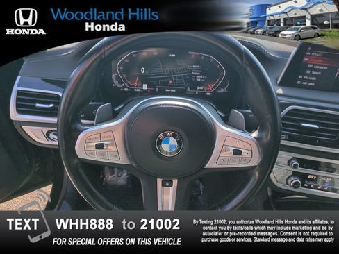 Used 2022 BMW 740i w/ M Sport Package RWD image 10