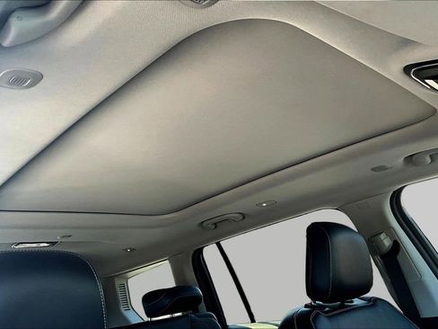 Used 2021 Jeep Grand Cherokee L Limited image 28