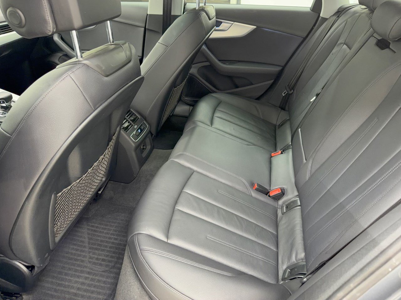 Used 2017 Audi A4 2.0T Premium Plus FWD image 25