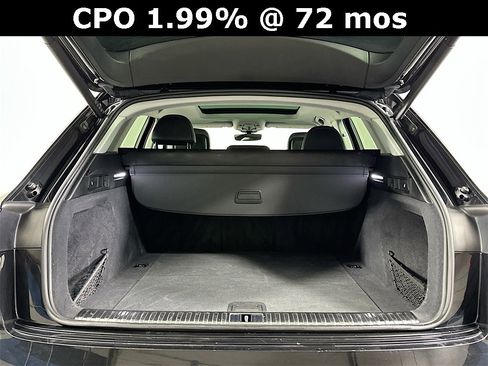 Used 2023 Audi e-tron Premium image 16