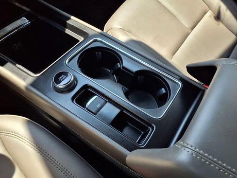 Certified 2025 Lincoln Corsair FWD image 20