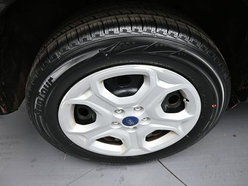 Used 2018 Ford Escape S image 12