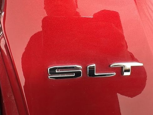 Used 2020 GMC Acadia SLT w/ Trailering Package AWD/4WD image 40
