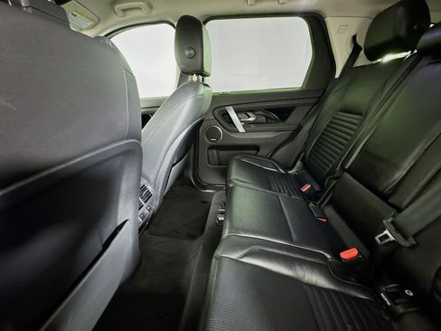 Used 2020 Land Rover Discovery Sport S image 24