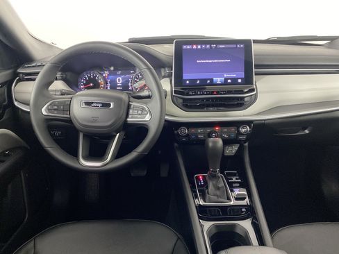 Used 2024 Jeep Compass Limited AWD/4WD image 19